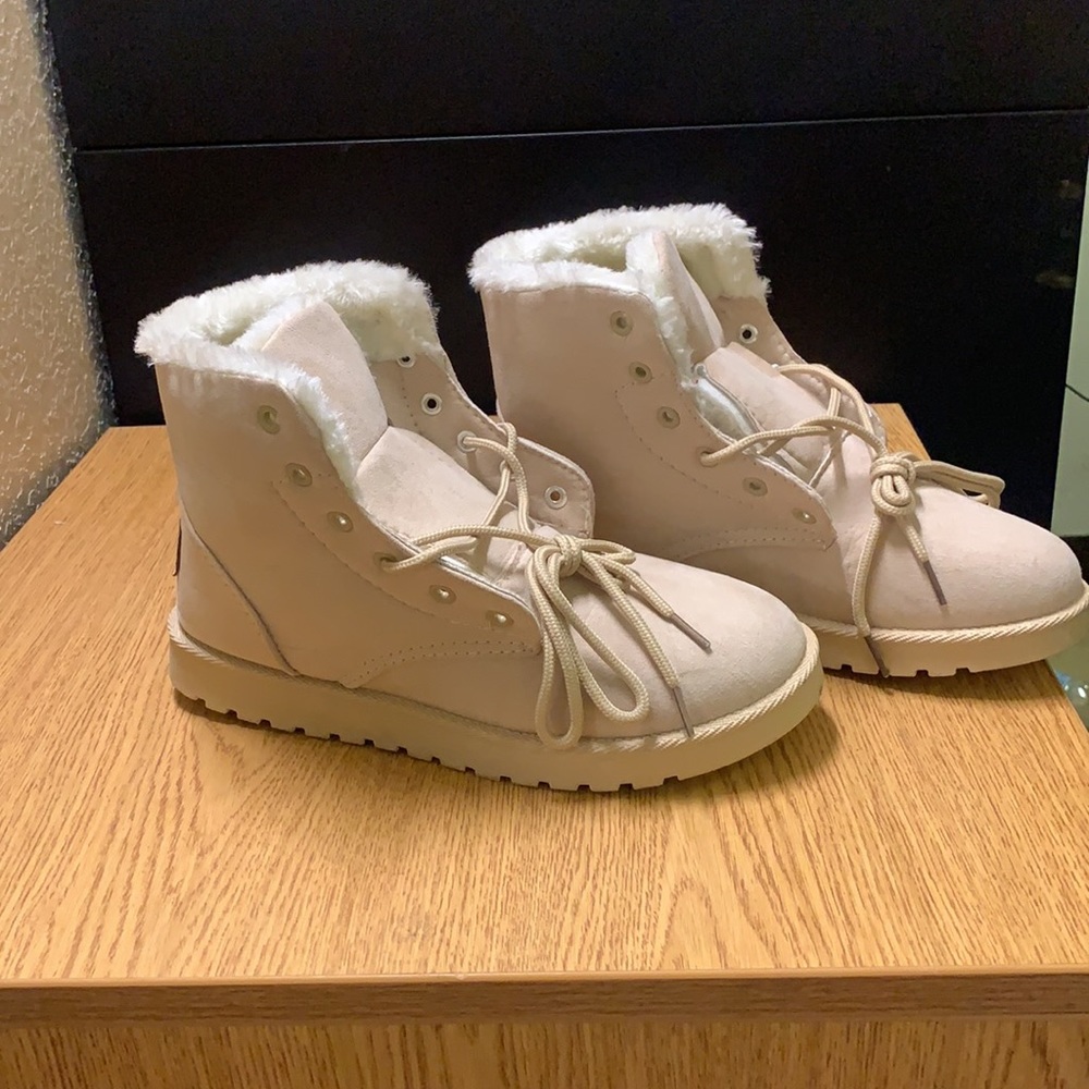 Winter boots - Picture 2 of 3